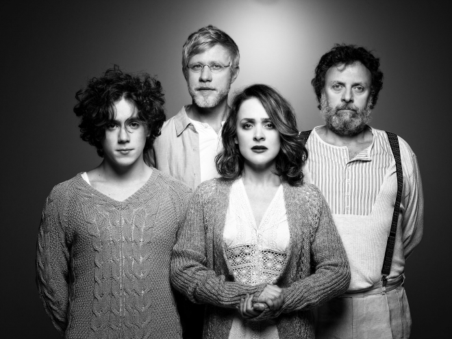 Através de um Espelho, Teatro Anchieta 2015 Através de um Espelho, Teatro Anchieta 2015