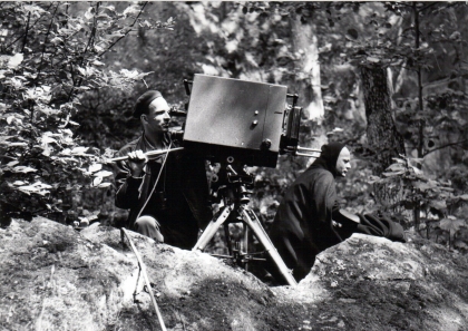 The Seventh Seal_behind_Bergman_Ekerot_English