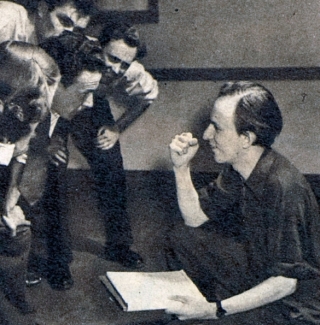 Bergman regisserar på Mäster Olofsgården 1940.